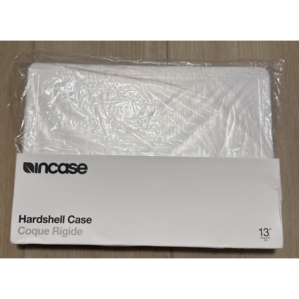 New Incase Hardshell Case for 2025 13" MacBook Air Clear